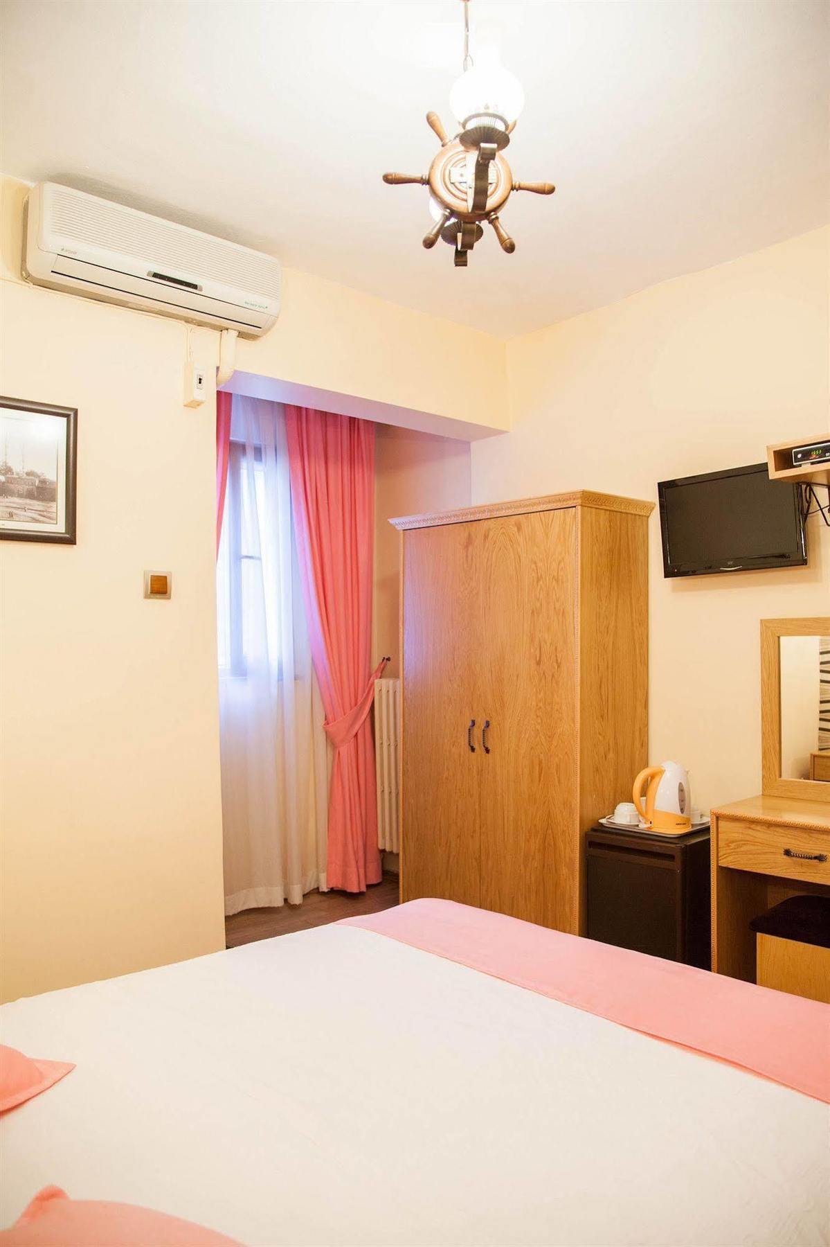 Cem Sultan Hotel Istanbul Ngoại thất bức ảnh